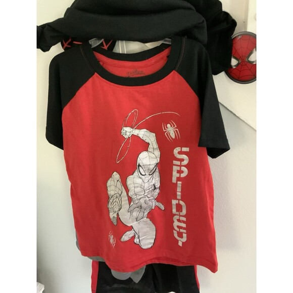 Marvel Spider-Man Boys' 4 Piece Shorts Set Outfit NWT Size 7 - Picture 2 of 7